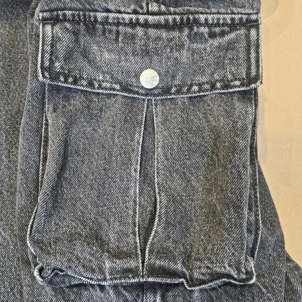 Madewell Womens Low Slung Straight Cargo Jeans Ranney Wash Snap Pockets‎ Size 26